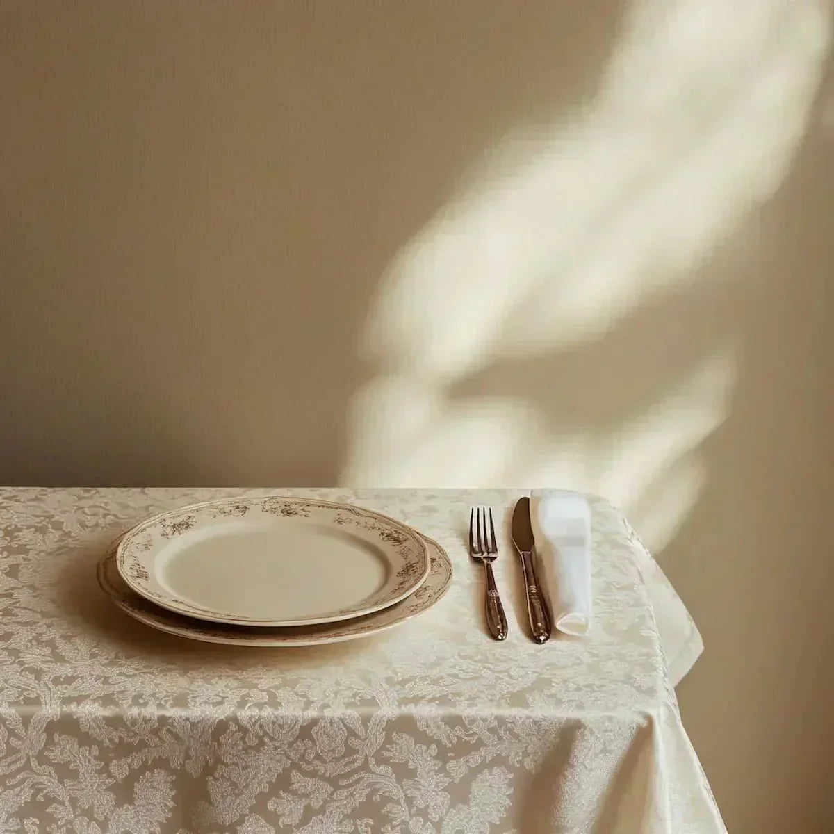 What is Damask Fabric? Everything You Need To Know - Ferguson's Irish Linen