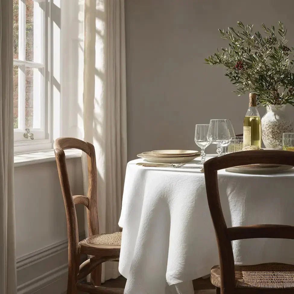 What Size Linens for A 6 Foot Table Should I Get? - Ferguson's Irish Linen