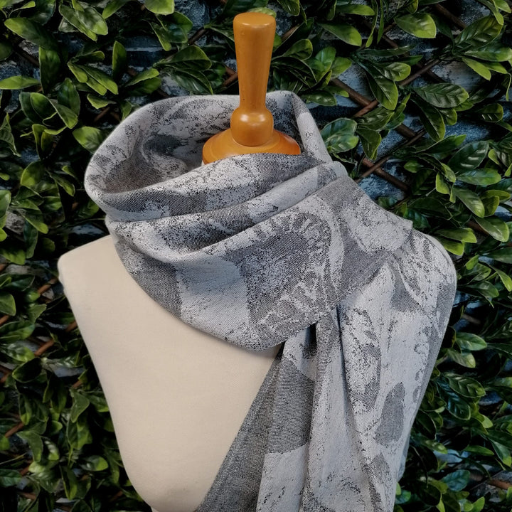 Goth Linen Scarf - Ferguson's Irish Linen