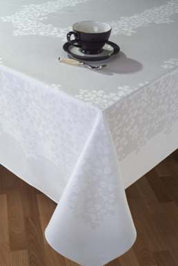 Shamrock Damask Tablecloths